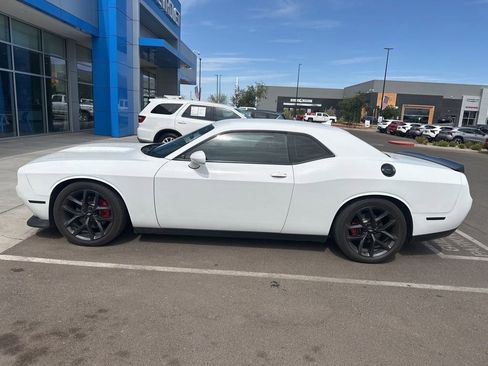 Used 2019 Dodge Challenger R/T w/ Plus Package RWD image 2