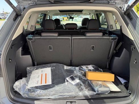 New 2026 Volkswagen Atlas Peak Edition AWD/4WD image 27