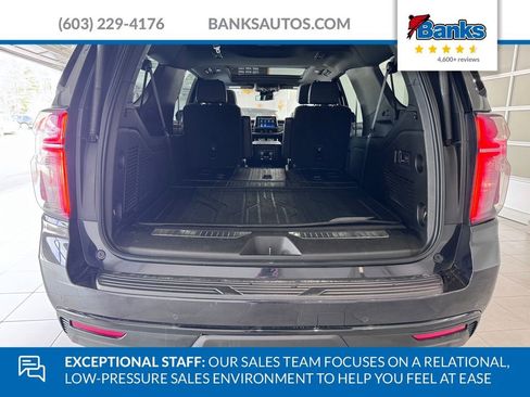Certified 2024 Chevrolet Suburban Z71 w/ Luxury Package AWD/4WD image 10
