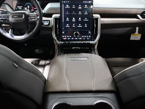 New 2026 GMC Yukon XL Denali Ultimate AWD/4WD image 34