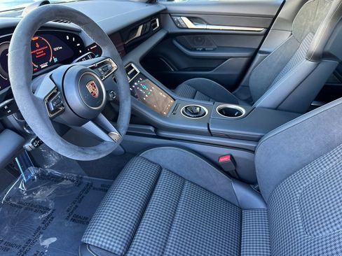 New 2026 Porsche Taycan 4S image 4