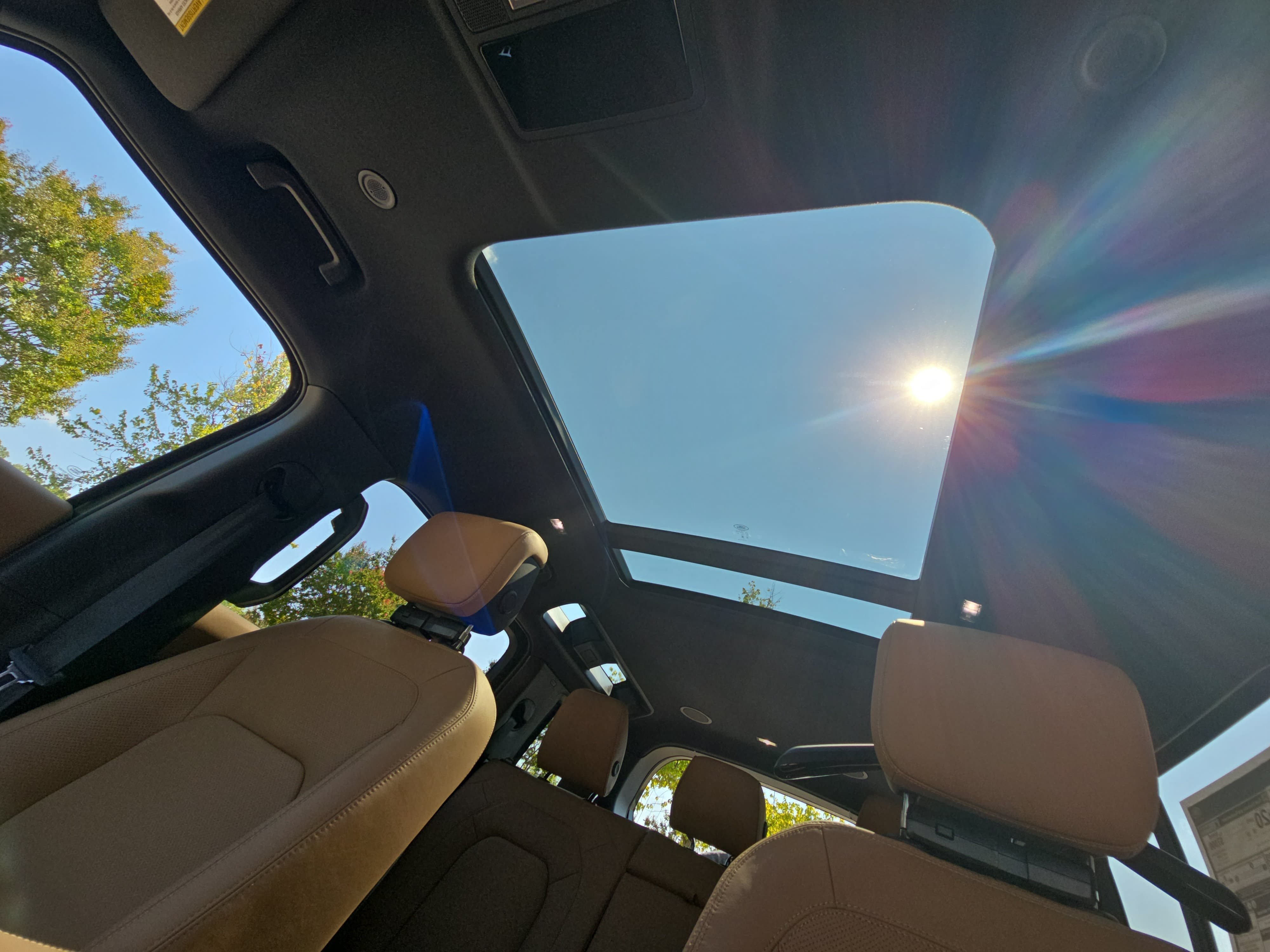 New 2026 Land Rover Defender 110 X-Dynamic SE AWD/4WD image 30