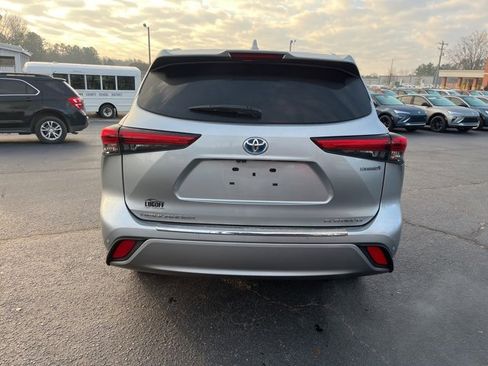 Used 2021 Toyota Highlander Platinum image 35