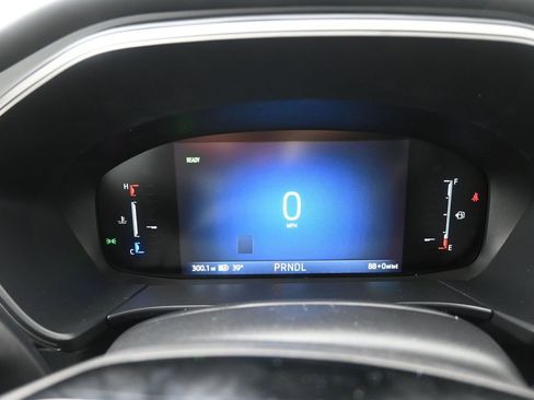 New 2026 Ford Escape SE w/ Class II Trailer Tow Package image 24