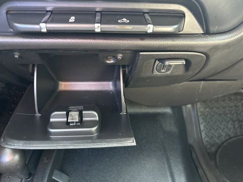 Used 2017 GMC Sierra 2500 4x4 Double Cab w/ Snow Plow Prep Package image 5