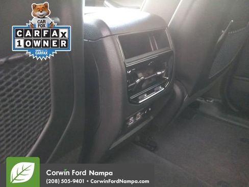 Used 2025 Jeep Grand Cherokee Limited image 26