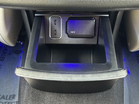Used 2023 Mercedes-Benz GLS 450 4MATIC image 43