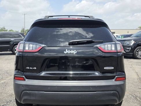Used 2020 Jeep Cherokee Latitude w/ Safety Group AWD/4WD image 13