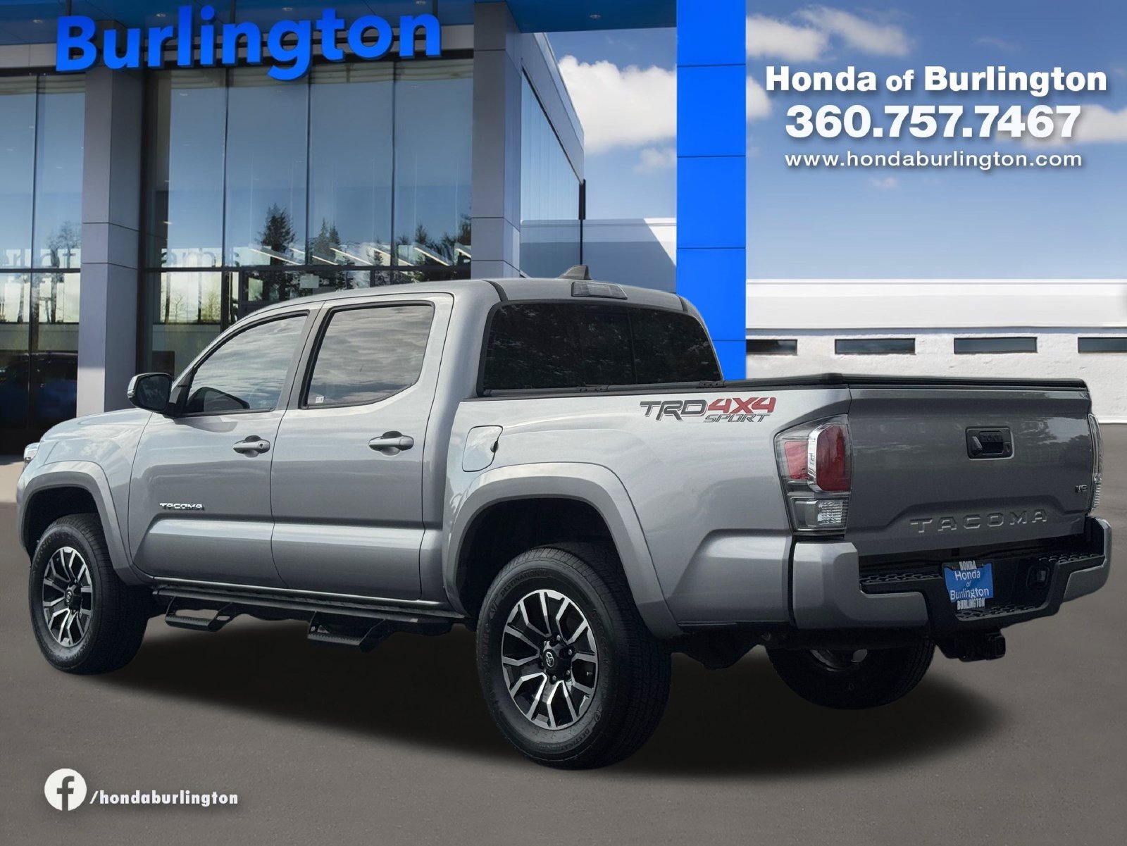Used 2021 Toyota Tacoma TRD Sport AWD/4WD image 4