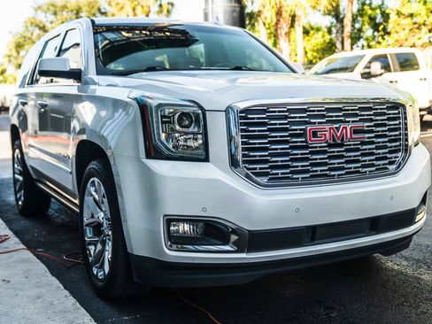 Used 2018 GMC Yukon Denali w/ Open Road Package RWD image 4