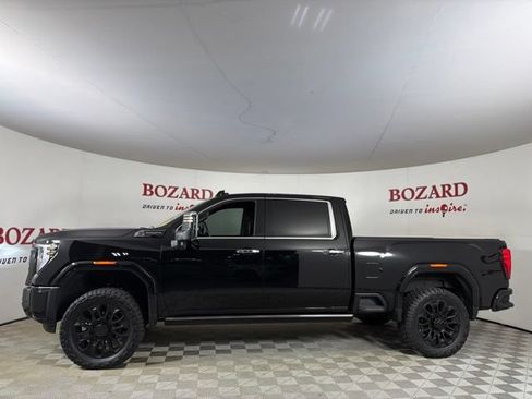 Used 2026 GMC Sierra 2500 Denali Ultimate w/ LPO, Black Badging Package AWD/4WD image 5