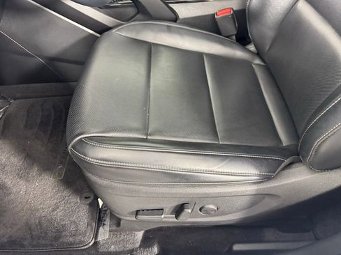 Used 2025 Kia Telluride S image 12