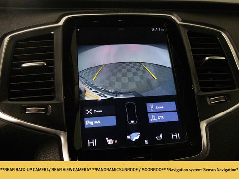 Used 2021 Volvo XC90 T6 Momentum w/ Protection Package image 6