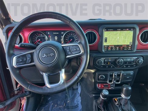 Used 2021 Jeep Gladiator Rubicon image 12