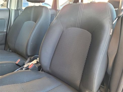 Used 2015 Nissan Versa Note SV image 20