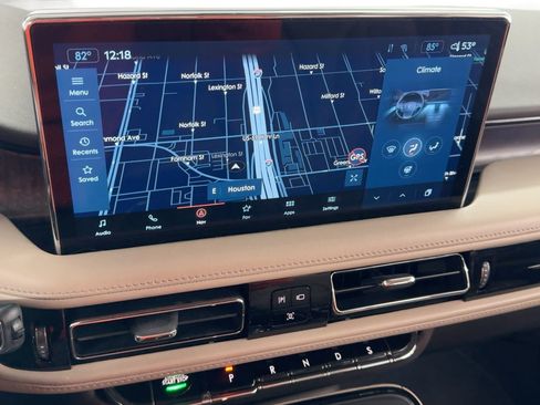 Used 2023 Lincoln Nautilus Reserve image 24