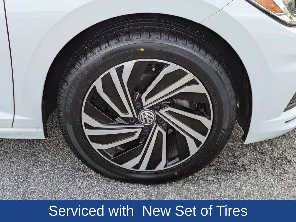 Used 2020 Volkswagen Jetta SEL Premium FWD image 12