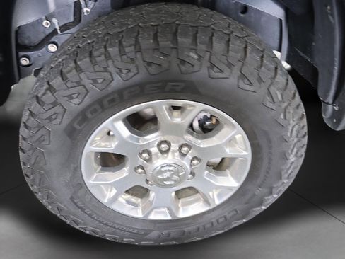 Used 2024 RAM 2500 Laramie w/ Safety Group AWD/4WD image 28