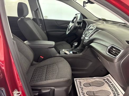 Used 2024 Chevrolet Equinox LT AWD/4WD image 33