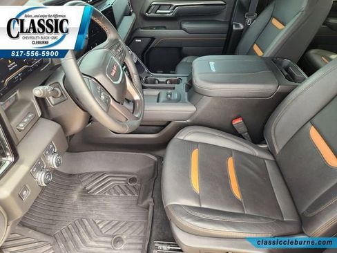 Used 2025 GMC Sierra 2500 AT4 w/ AT4 Premium Plus Package AWD/4WD image 14