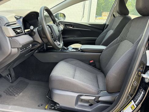 Used 2026 Toyota Camry LE FWD image 21