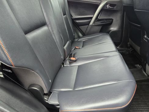 Used 2018 Toyota RAV4 SE w/ Advanced Technology Package AWD/4WD image 14