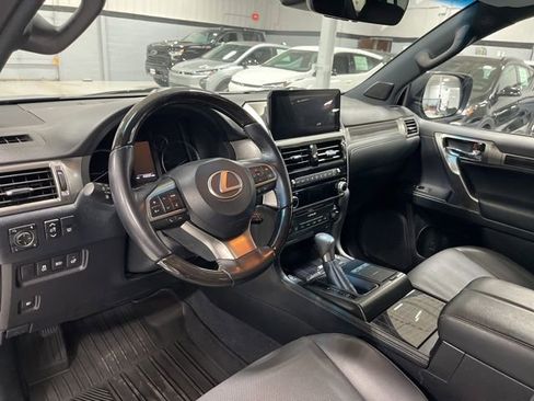 Used 2023 Lexus GX 460 Premium w/ Premium Plus Package image 10
