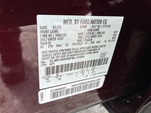 Certified 2023 Lincoln Nautilus Reserve image 27