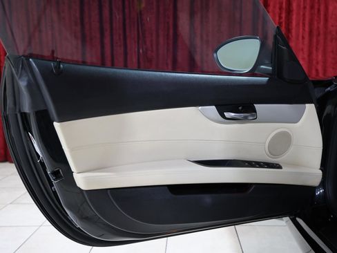 Used 2011 BMW Z4 sDrive30i image 13