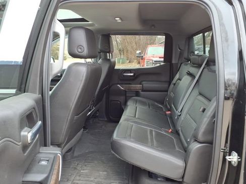 Used 2019 GMC Sierra 1500 Denali w/ Denali Ultimate Package AWD/4WD image 11