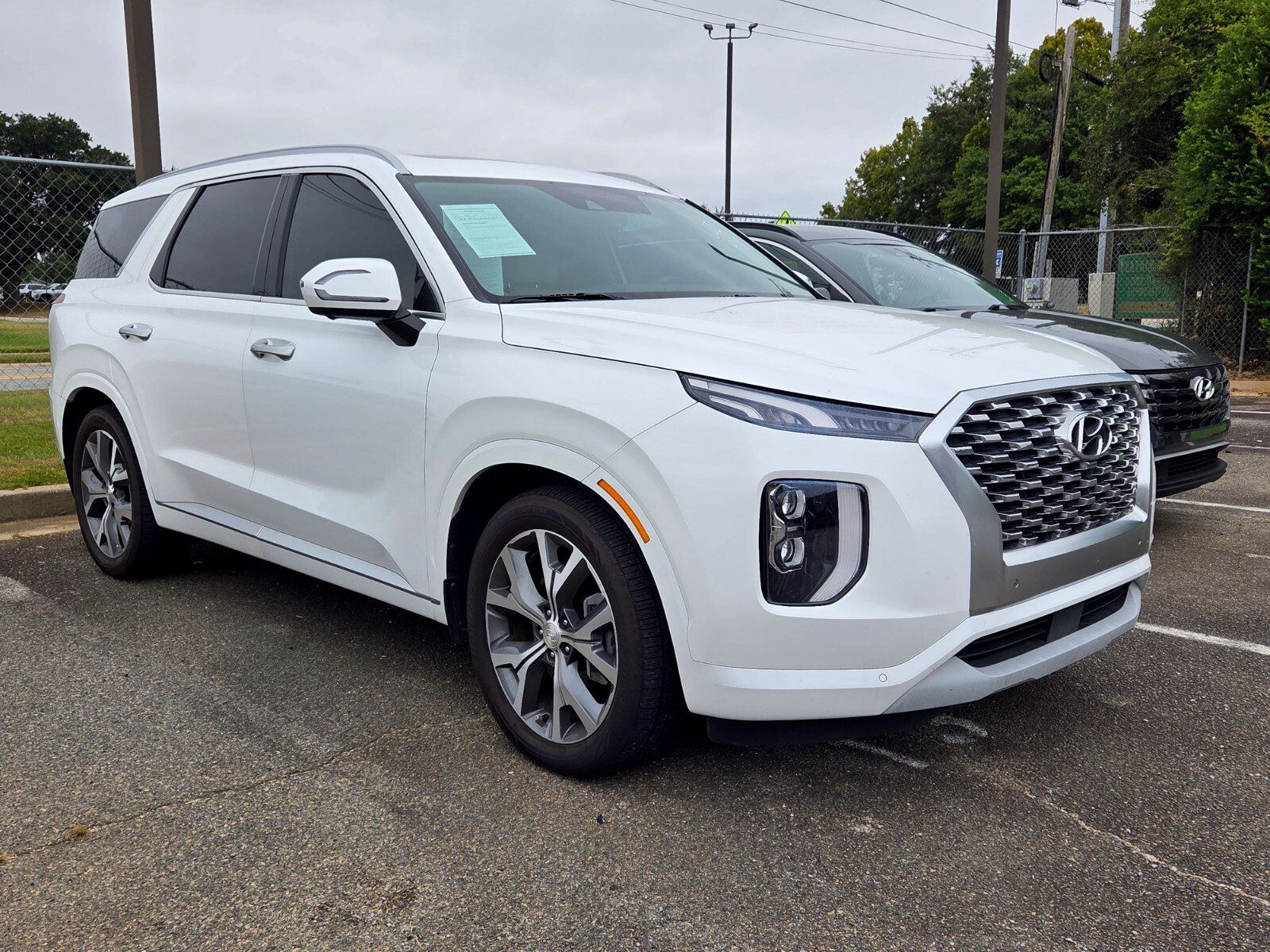 Used 2022 Hyundai Palisade Limited FWD image 1