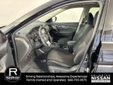 Used 2018 Nissan Rogue SV image 4