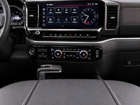 Used 2024 GMC Sierra 1500 SLT w/ SLT Premium Package AWD/4WD image 23