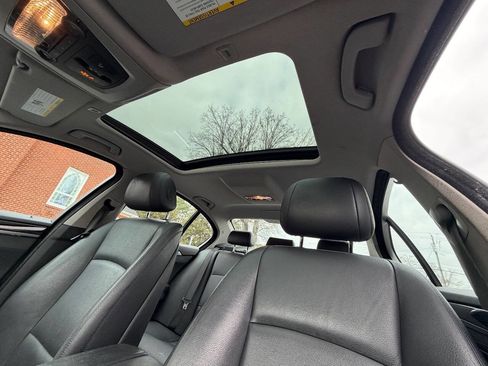 Used 2016 BMW 528i xDrive 528i xDrive AWD 4dr Sedan image 13