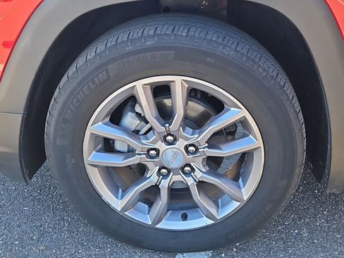 Used 2022 GMC Terrain SLT image 24