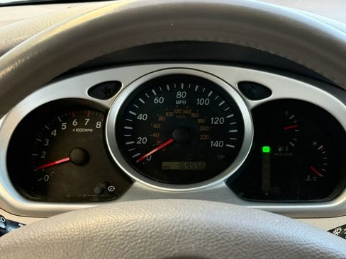 Used 2004 Toyota Highlander 4WD V6 image 11