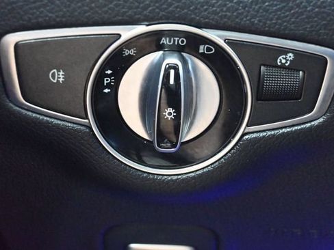 Used 2021 Mercedes-Benz E 350 Sedan image 28