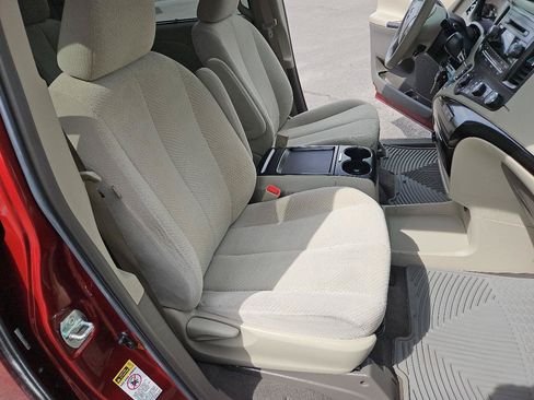 Used 2011 Toyota Sienna LE FWD image 15