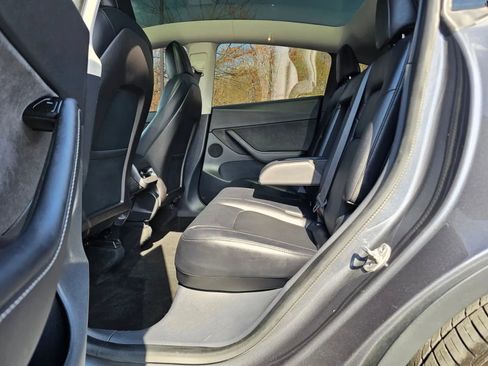 Used 2020 Tesla Model Y Long Range AWD/4WD image 12