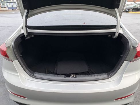 Used 2017 Hyundai Elantra Limited image 20