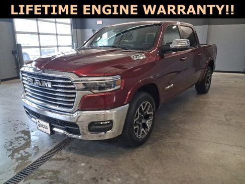 Certified 2025 RAM 1500 Laramie AWD/4WD image 4