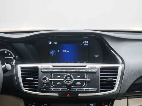 Used 2017 Honda Accord LX image 14