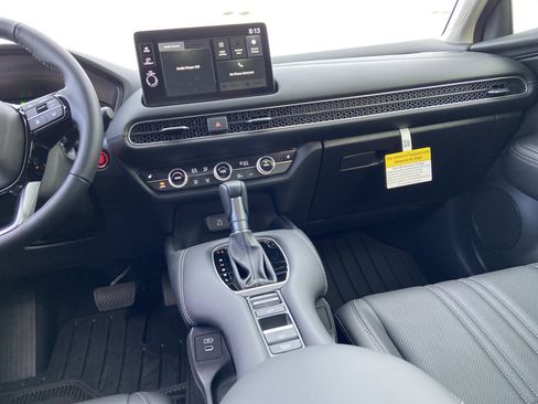 New 2026 Honda HR-V EX-L image 17