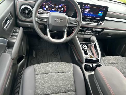 Used 2025 Chevrolet Colorado Z71 image 23