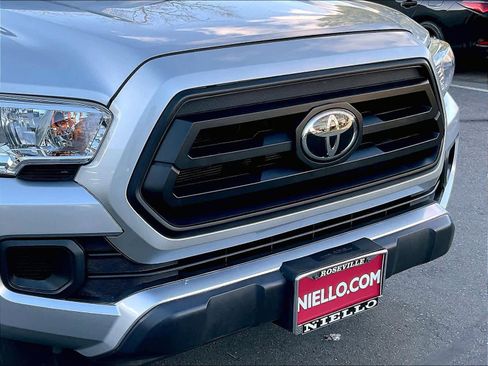 Used 2023 Toyota Tacoma SR image 30