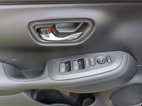 New 2027 Honda HR-V LX image 10