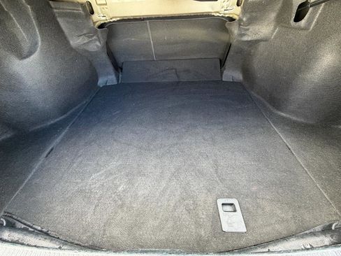 Used 2021 Toyota Camry LE image 27