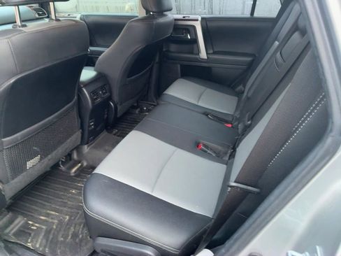 Used 2019 Toyota 4Runner SR5 Premium image 6