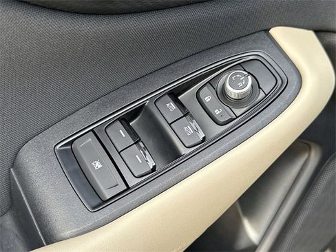 Certified 2022 Subaru Outback Premium image 17