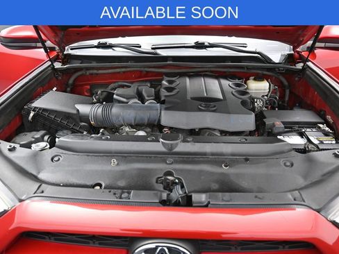 Used 2015 Toyota 4Runner Trail AWD/4WD image 37
